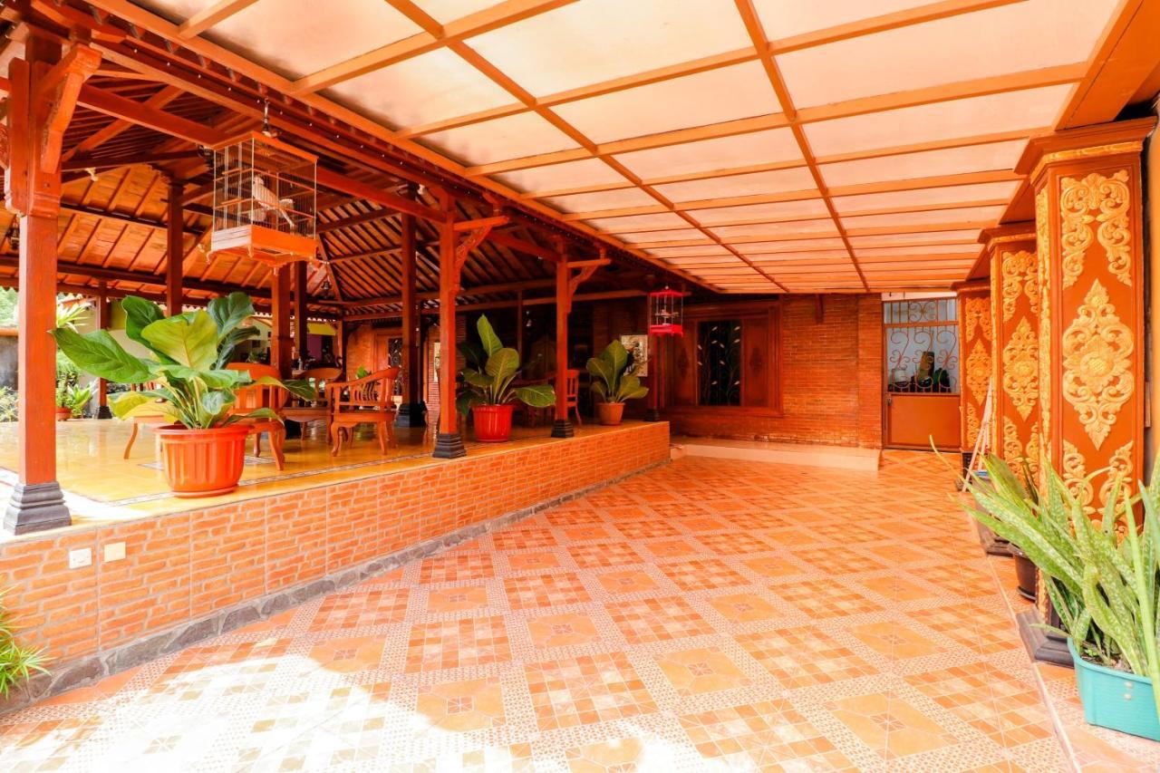 Griya 90TR Syariah Hotel Ngaglik Bagian luar foto