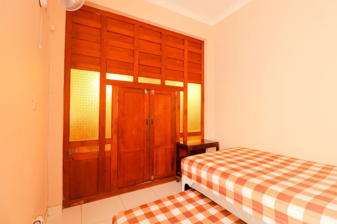 Griya 90TR Syariah Hotel Ngaglik Bagian luar foto