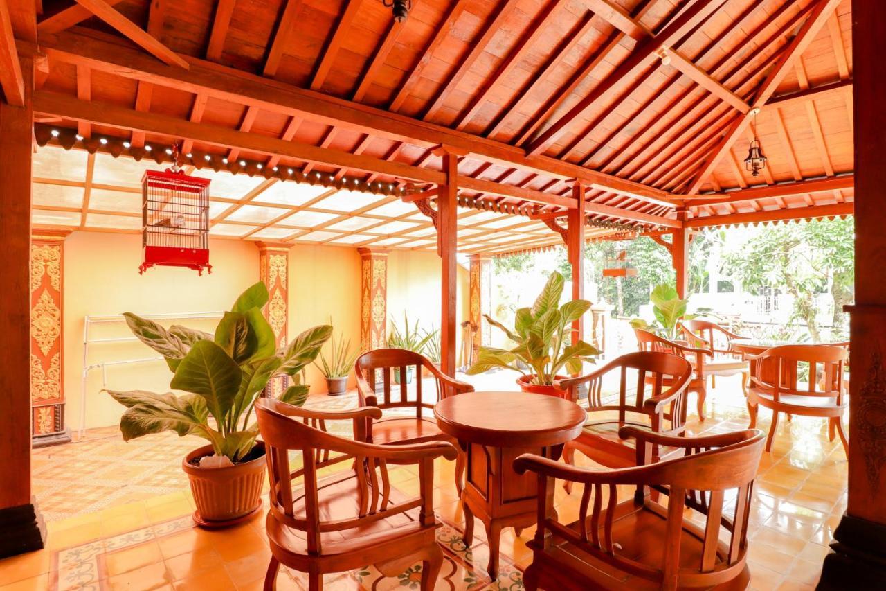 Griya 90TR Syariah Hotel Ngaglik Bagian luar foto