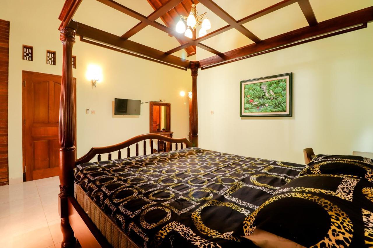 Griya 90TR Syariah Hotel Ngaglik Bagian luar foto